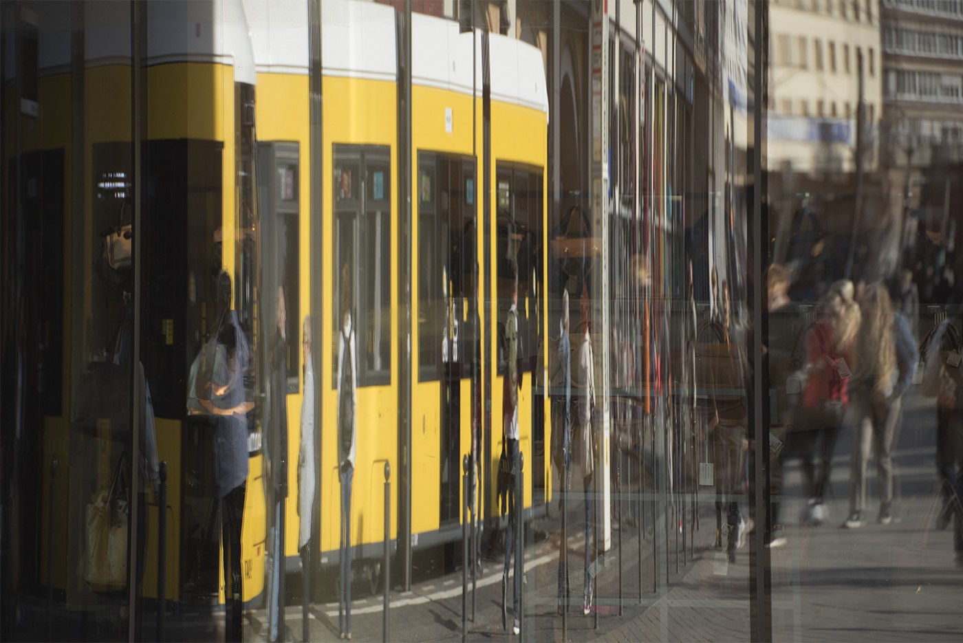 Um die Ecke gespiegelt – ustra-fotografie